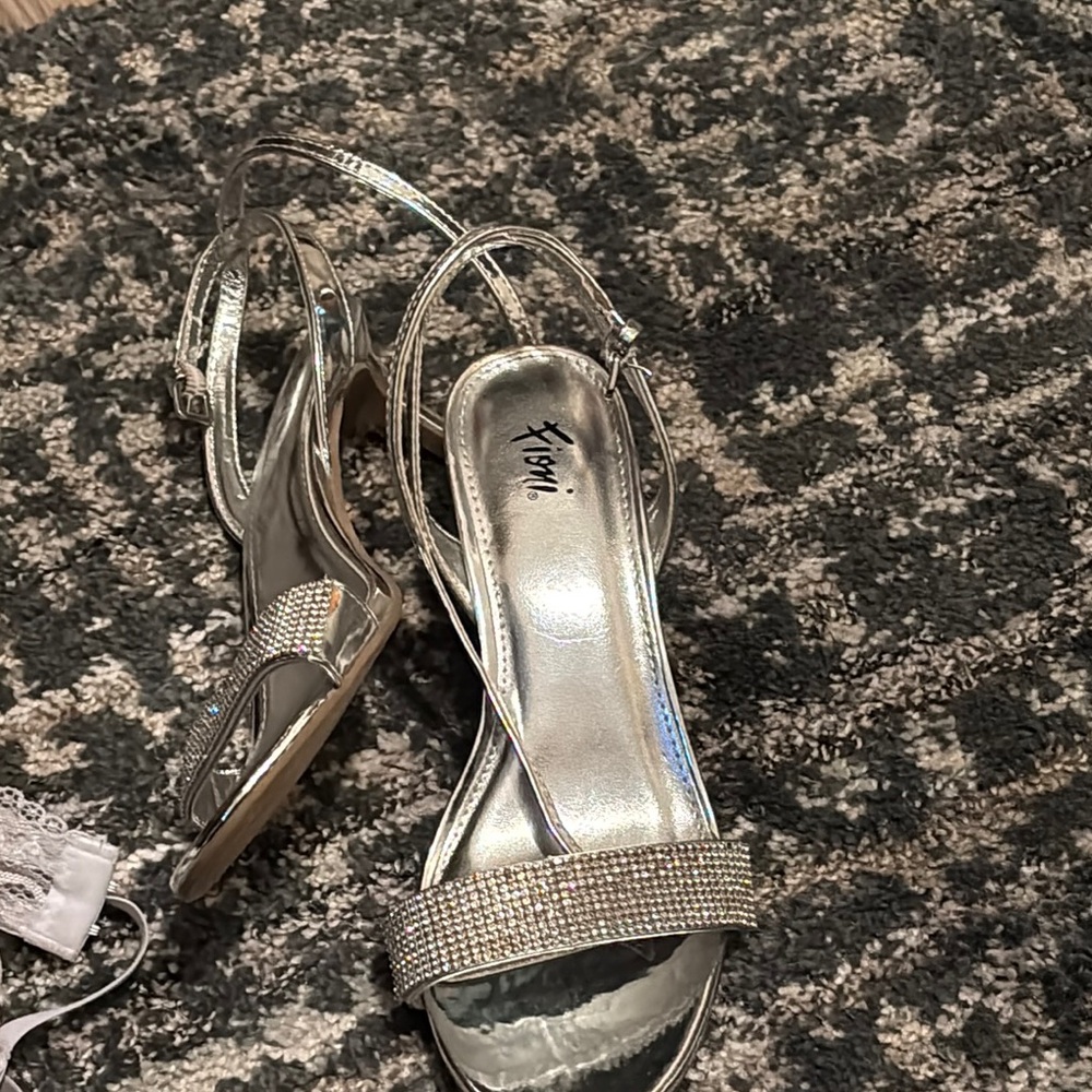 Stylish Silver Heels by